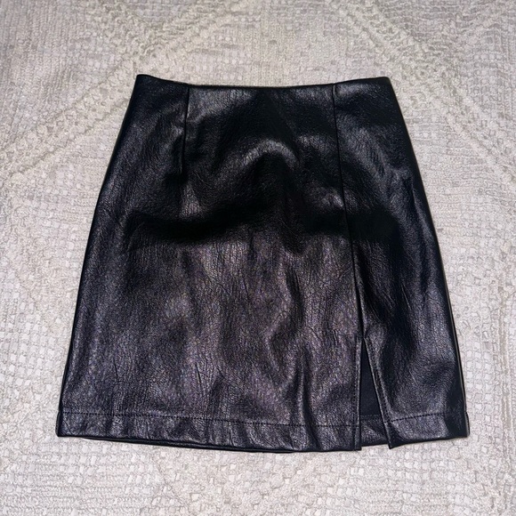 NWOT Faux Leather Mini Skirt - Picture 1 of 2